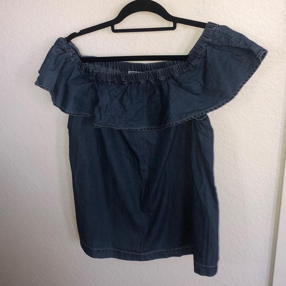 Off the shoulder shirt